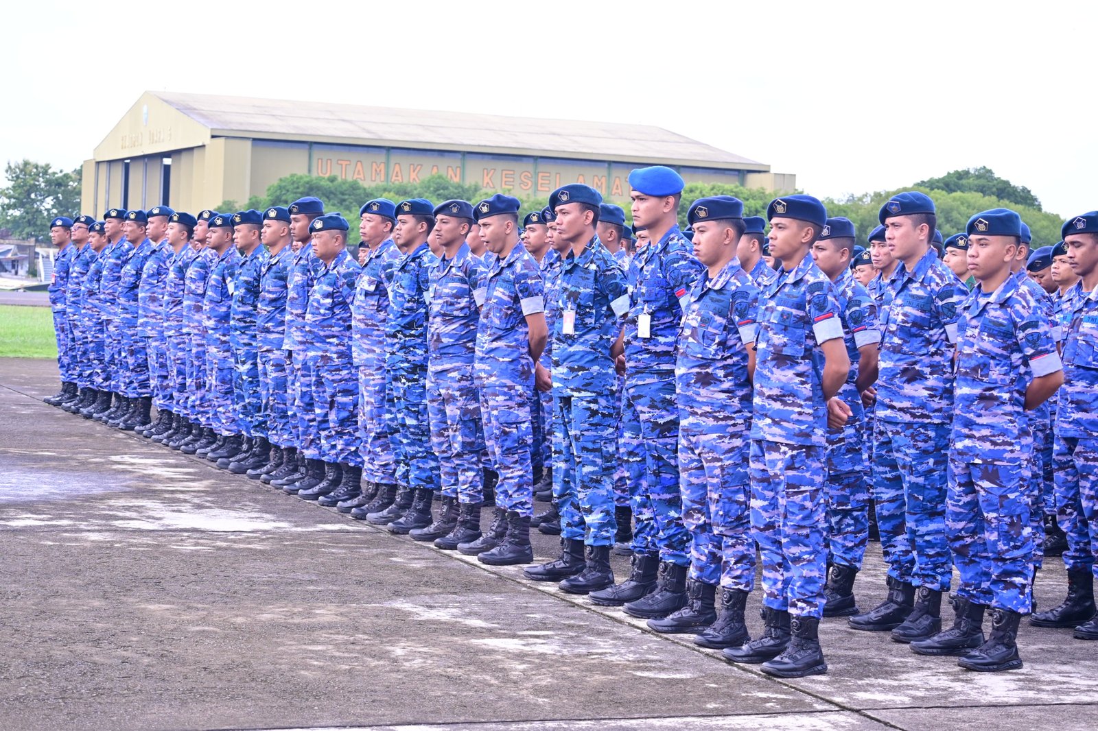 Awali Pelaksanaan Tugas Di Tahun 2026, Danlanud Sultan Hasanuddin Pimpin Apel Luar Biasa