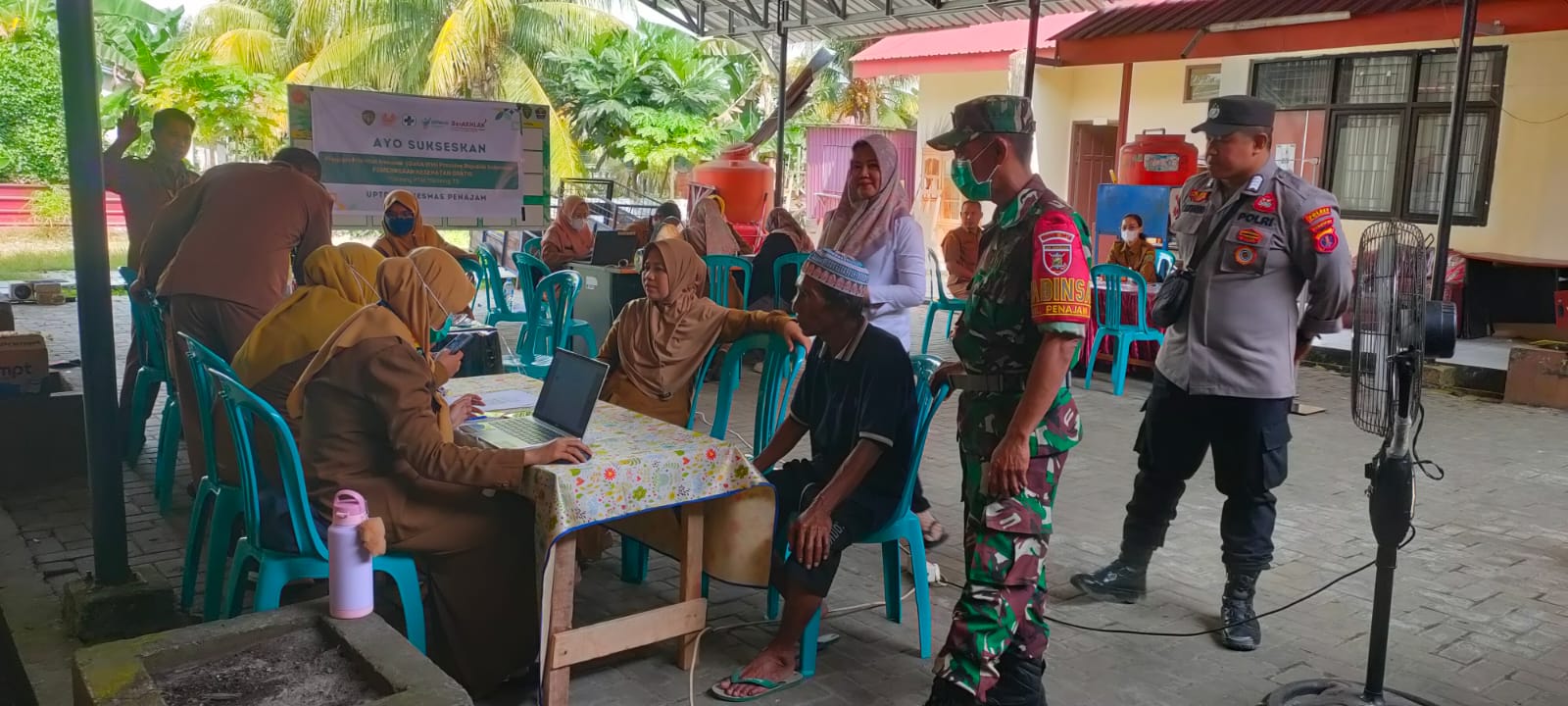 Cegah dan Deteksi Dini ,Babinsa Koramil Penajam Kawal Program Quick Win Presiden Republik Indonesia Cegah dan Deteksi Dini ,Babinsa Koramil Penajam Kawal Program Quick Win Presiden Republik Indonesia