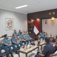 Dankodaeral XIII Terima Kunjungan Kerja Kakanwil DJBC Kalbagtim di Mako Kodaeral XIII