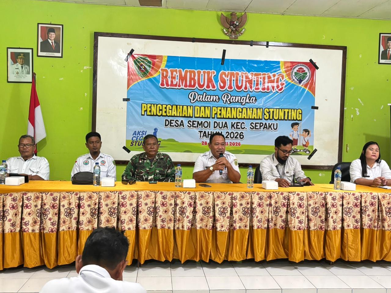 Cegah Dini, Babinsa Semoi Dua Ikuti Rembuk Stunting