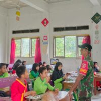 Babinsa Nenang Selalu Aktip Pendampingan Pendistribusian MBG Diwilayahnya