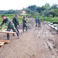 Melalui TMMD Ke 127 Kodim 0808/Blitar, Jalan Desa Di Gandusari Dibangun Permanen Untuk Dukung Aktivitas Warga