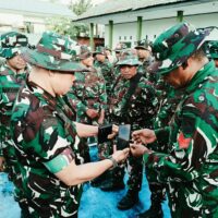 Cegah Judi Online, Pasi Intel Kodim 1505/Tidore Sidak HP Anggota Saat Apel Pagi