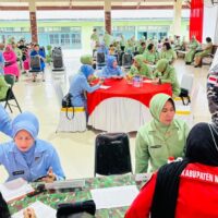Persit KCK Cabang XXXV Kodim 1710/Mimika Gelar Donor Darah Peringati HUT ke-80
