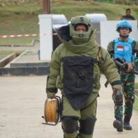 PMPP TNI Gelar Demonstrasi  EHAT-IED Di Hadapan Delegasi UNMAS