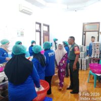 Pastikan Layak Konsumsi, Babinsa Kodim 1505/Tidore Pantau Dapur MBG