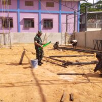 Kawal Pembangunan Desa, Babinsa Giripurwa Pastikan Proyek KDKMP Berjalan Lancar Kawal Pembangunan Desa, Babinsa Giripurwa Pastikan Proyek KDKMP Berjalan Lancar