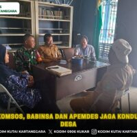 Lewat Komsos, Babinsa dan Apemdes Jaga Kondusifitas Desa