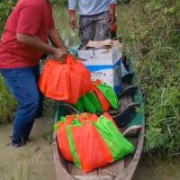 Kisah Pengabdian SPPG Mrutuk Antar MBG ke Sekolah di Tengah Rawa