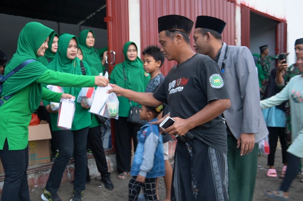 Secara Serentak dan Tersebar, Jajaran TNI Kodim Bojonegoro Gelar Bazar Murah dan Takjil Ramadan
