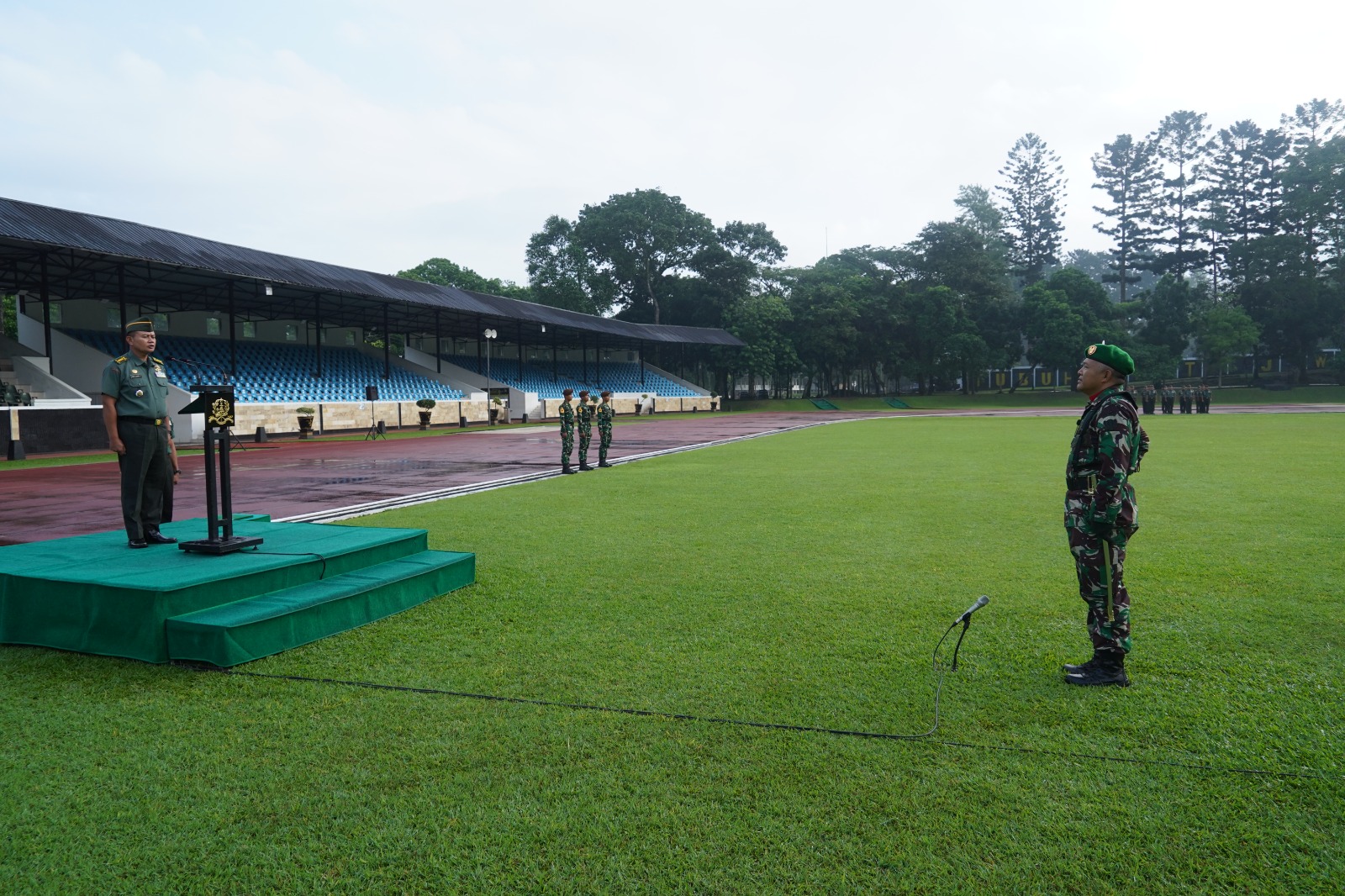 Perkuat Disiplin dan Soliditas Akmil Gelar Upacara Bendera dan Latihan Defile