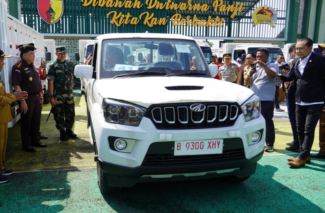 Dandim Bojonegoro Hadiri Penyerahan Ratusan Kendaraan Operasional KDKMP