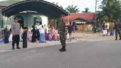 Bentuk Sinergitas TNI-Polri di PPU, Babinsa Koramil 02/Waru Kawal Khidmatnya Shalat Idul Fitri 1447 H