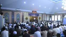 Umat Muslim Lanud Sultan Hasanuddin Laksanakan Sholat Idul Fitri di Masjid Nurussamawat