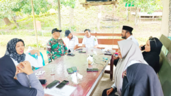 Babinsa Gunung Steleng Perkuat Silaturahmi dan Kepedulian Warga Melalui Komsos