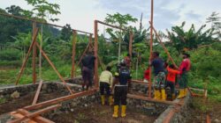 Satgas TMMD 128 dan Warga Bersinergi, Pembangunan Rumah di Manokwari Tunjukkan Kemajuan Pesat