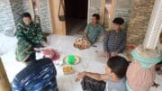 Komsos TMMD ke-128 Kodim Probolinggo Perkuat Kedekatan TNI dan Warga di Dusun Klagin, Brabe
