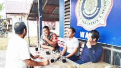 Melalui Komsos, Babinsa Waru Jalin Dan Pererat Tali Persaudaraan Bersama Warganya