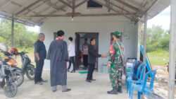 Yakinkan Aman, Babinsa dan Bhabinkamtibmas Sidorejo Kawal Ibadah Jumat Agung