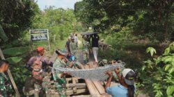 Sinergi TNI dan Rakyat, Pemasangan Bronjong Jembatan TMMD Ke-128 di Gunung Telihan Dikebut