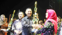 Peduli Ruang Kreativitas, Dandim 0913/PPU Serahkan Piala Penghargaan Malam Festival Inovasi PPU Tahun 2026