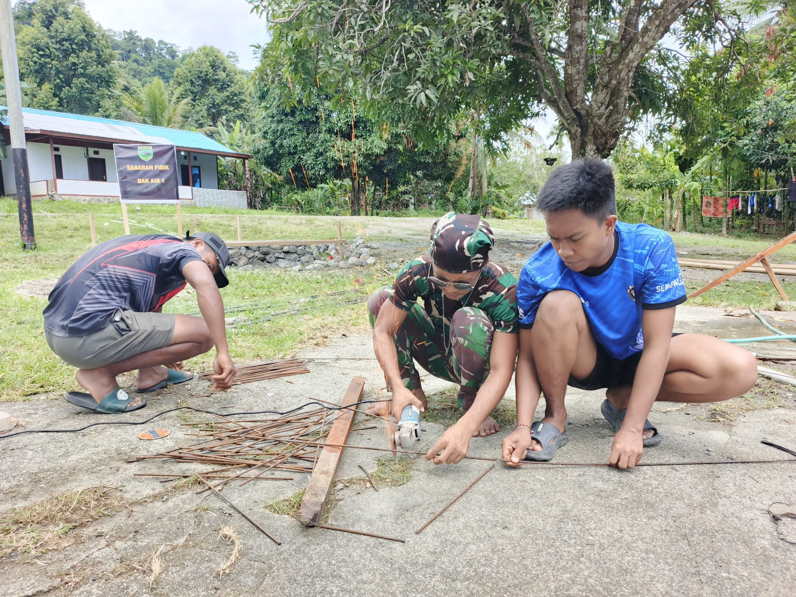 Dorongan Material Kembali Tiba, Satgas TMMD ke-128 Kejar Target Pembangunan Fisik