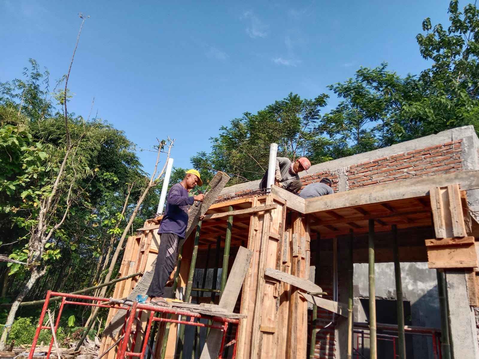 Progres 70 Persen, Satgas TMMD Ke-128 Pastikan Pembangunan Musholla Baiturrohim di Dusun Leduk Selesai Tepat Waktu