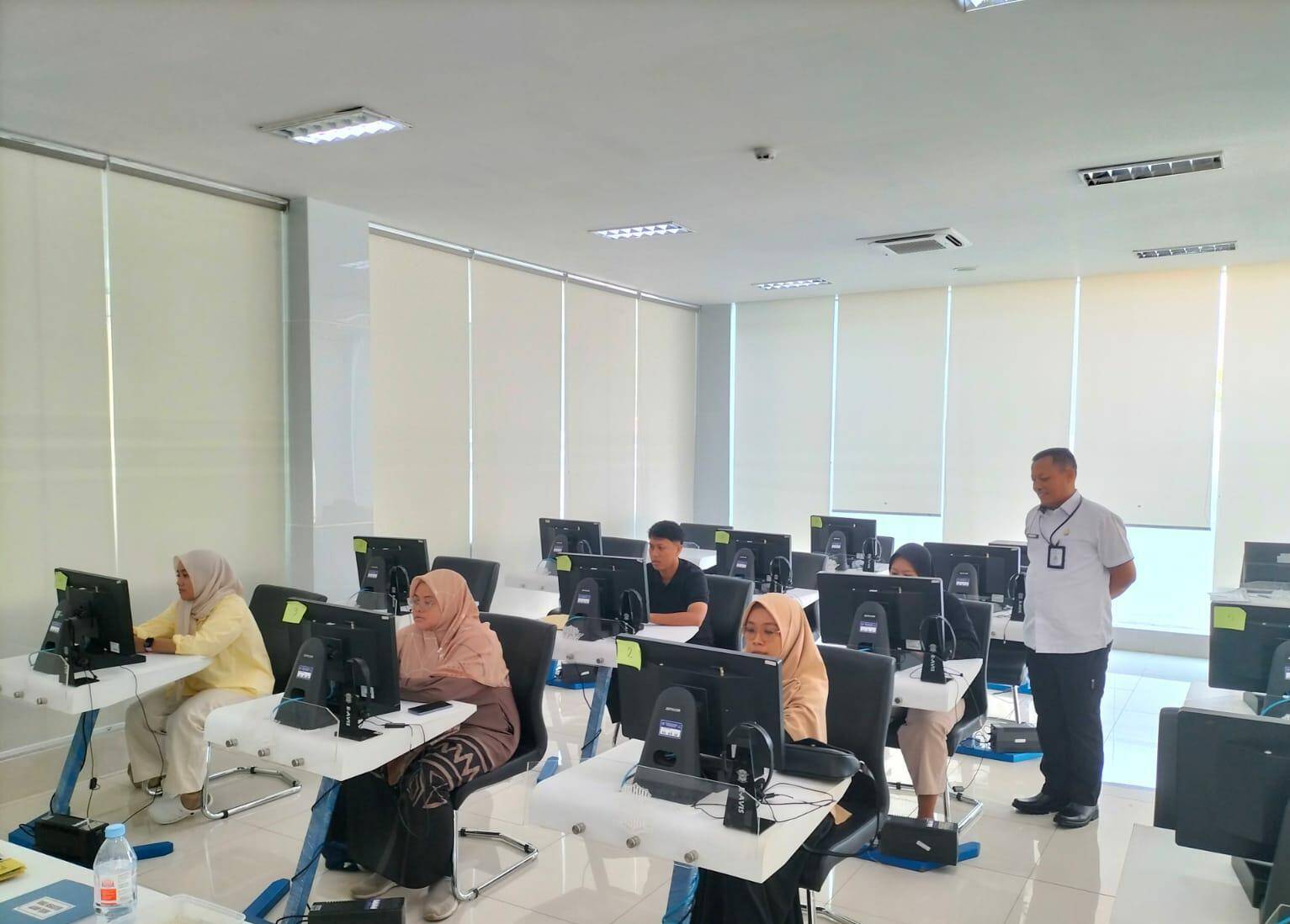 Tak Ada Operasi, Polantas Tuban Justru Bantu Warga Urus STNK dan SIM