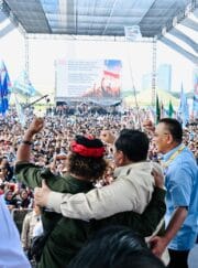 Panglima TNI Dampingi Presiden RI Hadiri  Hari Buruh Internasional