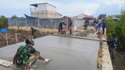 Tak Kenal Lelah, Personel Satgas TMMD Ke-128 Kodim 0908/Bontang Fokus Tuntaskan Pengecoran Jalan yang Belum Rampung