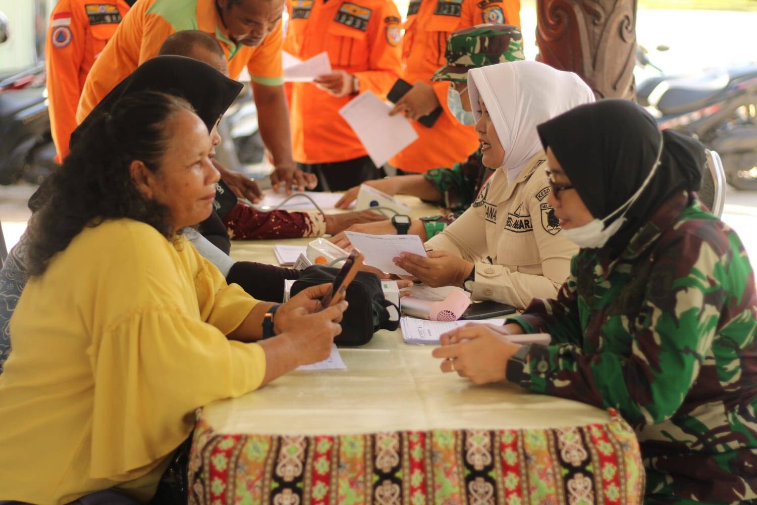 Bakti Kesehatan TMMD Ke-128 Kodim 0908/Bontang, Warga Antusias Ikuti Donor Darah Dan Pengobatan Gratis