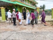 Pastikan Berjalan Khidmat, Babinsa Koramil Waru Laksanakan Pengamanan Shalat Idul Adha 1447 H Pastikan Berjalan Khidmat, Babinsa Koramil Waru Laksanakan Pengamanan Shalat Idul Adha 1447 H