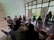 Babinsa Kel Sepaku Serma Harsono Hadiri Rapat Di Wilayah Binaan