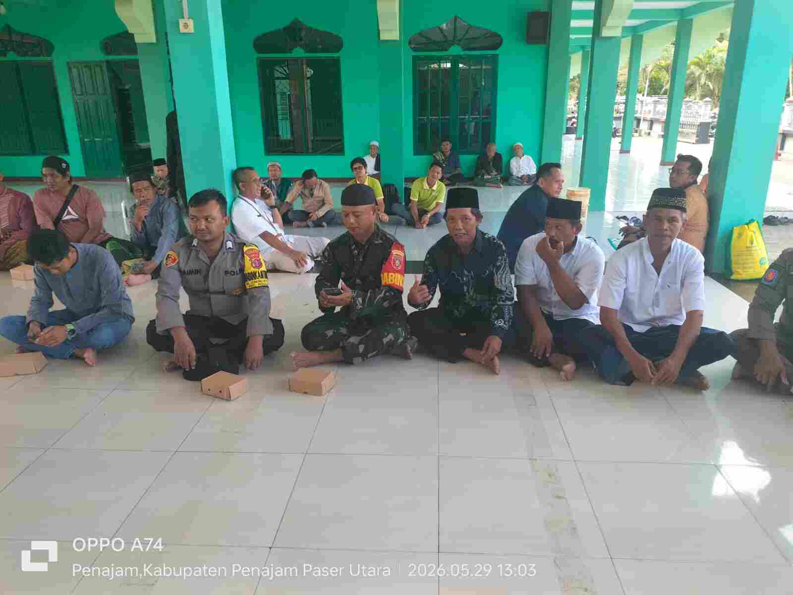 Babinsa Gunung Seteling Hadiri Safari Jum’at Oleh Bupati PPU