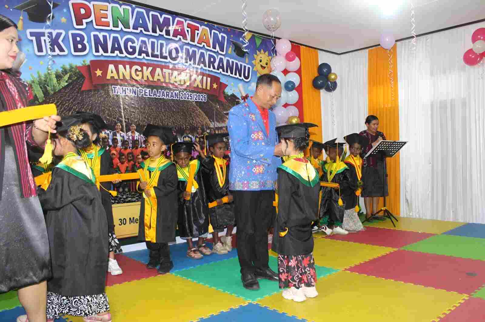 Kodim 1714/PJ dan Ibu Persit Hadiri Penyerahan Serta Penamatan Siswa TK B Nagalo Marannu Angkatan XII Tahun Pelajaran 2025/2026 Kodim 1714/PJ dan Ibu Persit Hadiri Penyerahan Serta Penamatan Siswa TK B Nagalo Marannu Angkatan XII Tahun Pelajaran 2025/2026