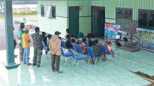 Kodim 1714/Puncak Jaya Gelar Nobar Piala Dunia 2026 Bersama Masyarakat