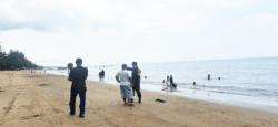 Antisipasi, Babinsa Tanjung Tengah Pantau Obyek Wisata Pantai Tanjung Jumlai