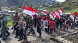 Peringatan Hari Lahir Pancasila, 800 Warga Puncak Jaya Kirab Bendera 50 Meter