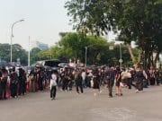 Payung Hitam dan Poster Kritik Warnai Aksi JSKK di Jantung Ibu Kota