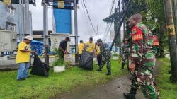 Semangat Gotong Royong, Kodim 1710/Mimika Bersihkan Lingkungan Bersama Masyarakat Semangat Gotong Royong, Kodim 1710/Mimika Bersihkan Lingkungan Bersama Masyarakat