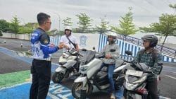 Human Interest Tuban: Sopir Pengangkut Hasil Laut Ini Akhirnya Paham Prosedur SIM Berkat Polantas Tuban