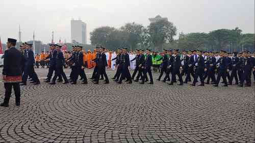 HUT Jakarta di Monas: Defile Pasukan hingga Amanat Soal Kota Global HUT Jakarta di Monas: Defile Pasukan hingga Amanat Soal Kota Global
