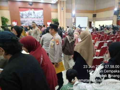 Layanan Kesehatan Massal di Lemdiklat Polri Diserbu Warga, 1.184 Peserta Tercatat Layanan Kesehatan Massal di Lemdiklat Polri Diserbu Warga, 1.184 Peserta Tercatat