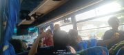 3 Bus dan Mobil Dikerahkan, Massa Kampung Kota Bergerak Tertib ke Balai Kota Jakarta