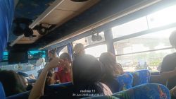 3 Bus dan Mobil Dikerahkan, Massa Kampung Kota Bergerak Tertib ke Balai Kota Jakarta