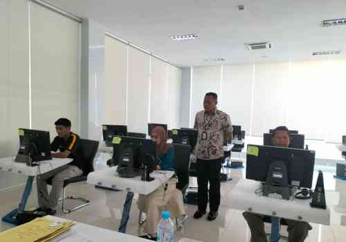 Sempat Dikira Operasi, Program Polantas Tuban Malah Bantu Warga Pahami SIM dan STNK