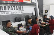 Babinsa Kodim Bojonegoro Ikuti Donor Darah Hari Bhayangkara Tahun 2026