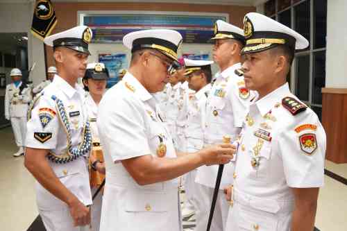 Wujudkan Regenerasi Kepemimpinan, Komandan Kodaeral XIV Sorong Pimpin Sertijab dan Penyerahan Jabatan