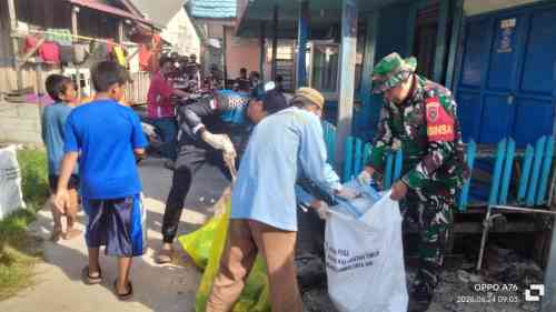 Bersih itu Indah, Babinsa Jenebora Bersama Masyarakat Laksanakan Aksi Bersih Pantai Bersih itu Indah, Babinsa Jenebora Bersama Masyarakat Laksanakan Aksi Bersih Pantai