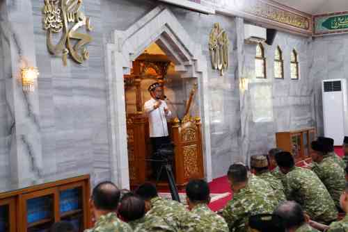 Mabes TNI Peringati Tahun Baru Islam 1448 H Perkuat Spirit Pengabdian dan Profesionalisme Prajurit Mabes TNI Peringati Tahun Baru Islam 1448 H Perkuat Spirit Pengabdian dan Profesionalisme Prajurit